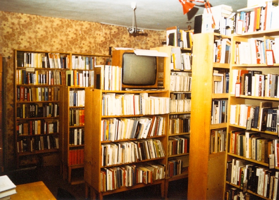 Az ideiglenes könyvtár a Királyhágó utcában III.