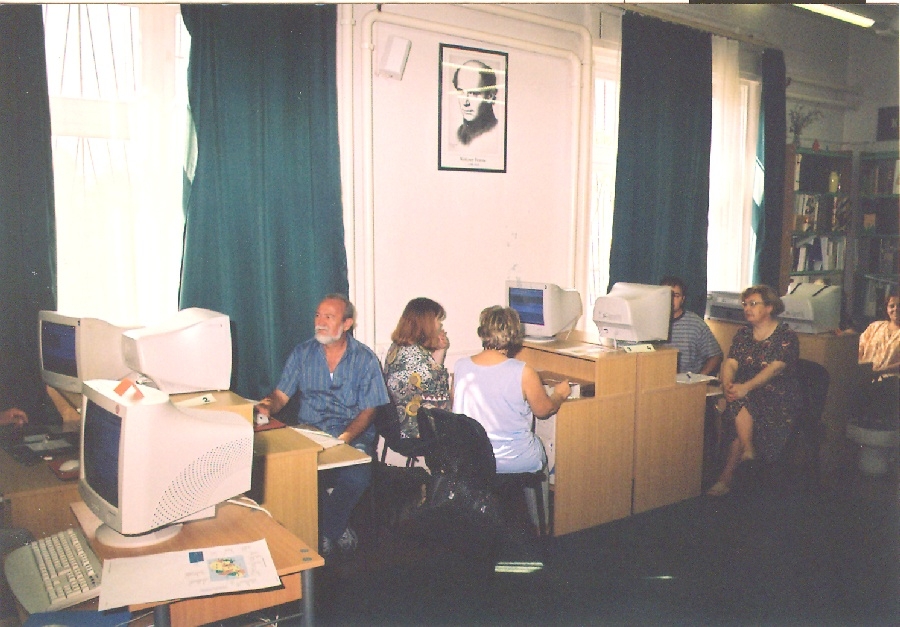 Számítógépes tanfolyam a könyvtárban