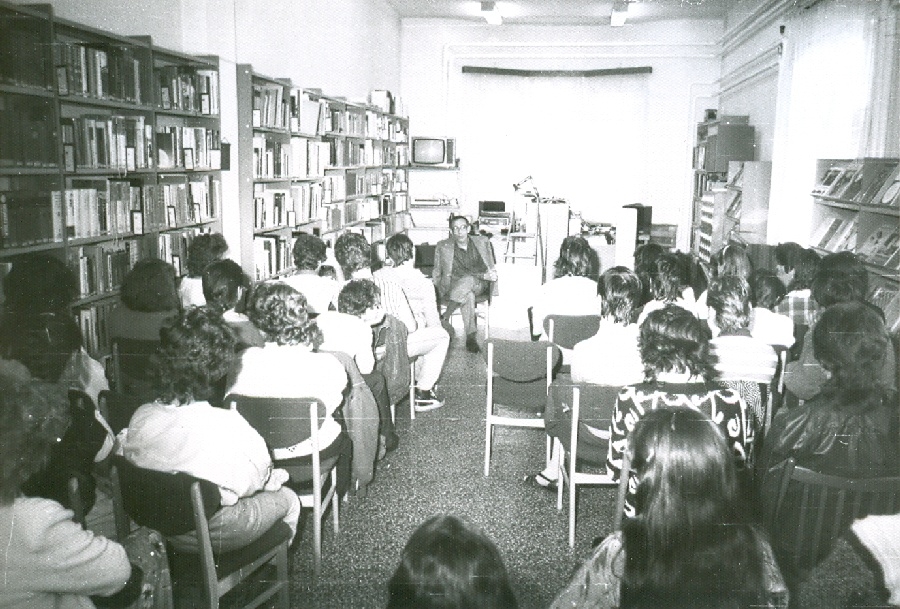 Vekerdy Tamás a könyvtár vendége