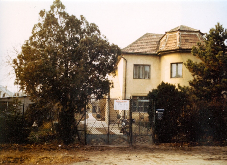 Az ideiglenes könyvtár a Királyhágó utcában IV.