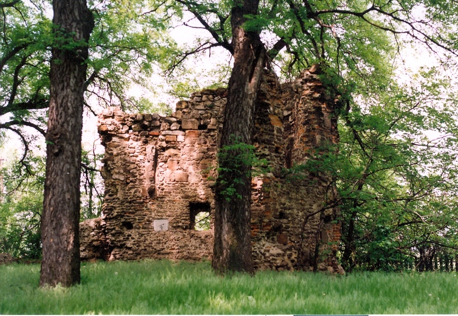 Árpád-kori körtemplom maradvány