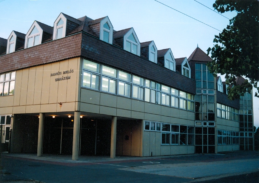 Radnóti Miklós Gimnázium
