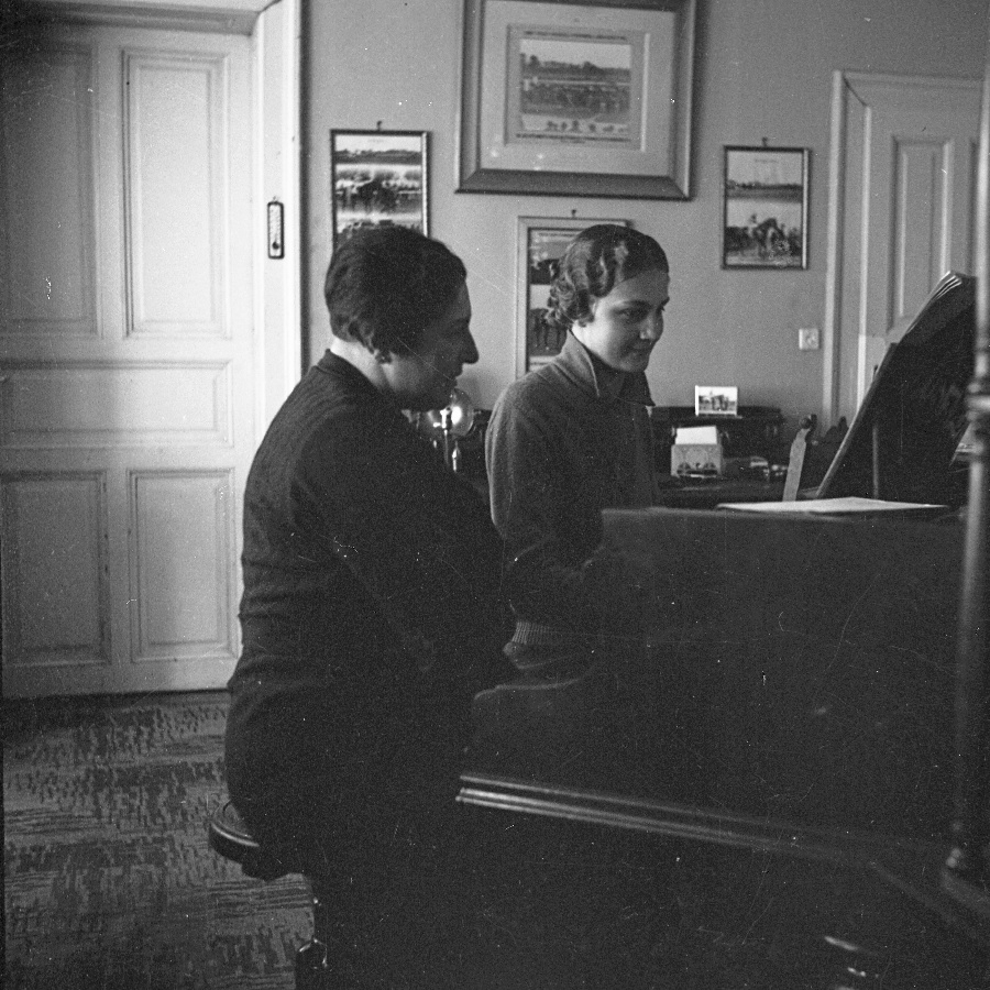 Mária és Rozsnainé