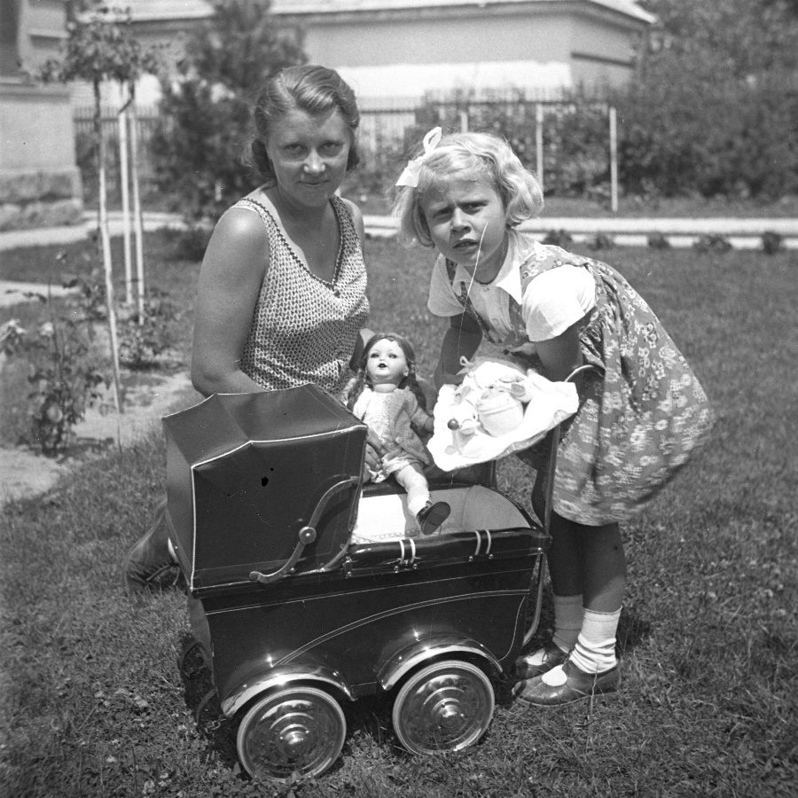 Pethő Kati és Elza