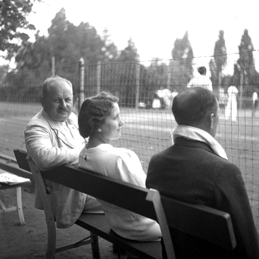 Petfőék és Esch Győző