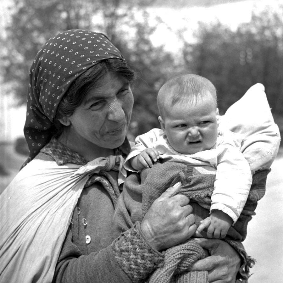 Asszony gyermekével