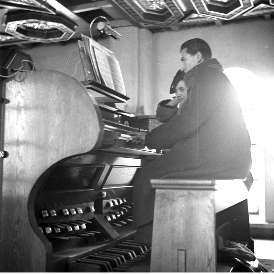 Bajnok Ferenc orgonál II.