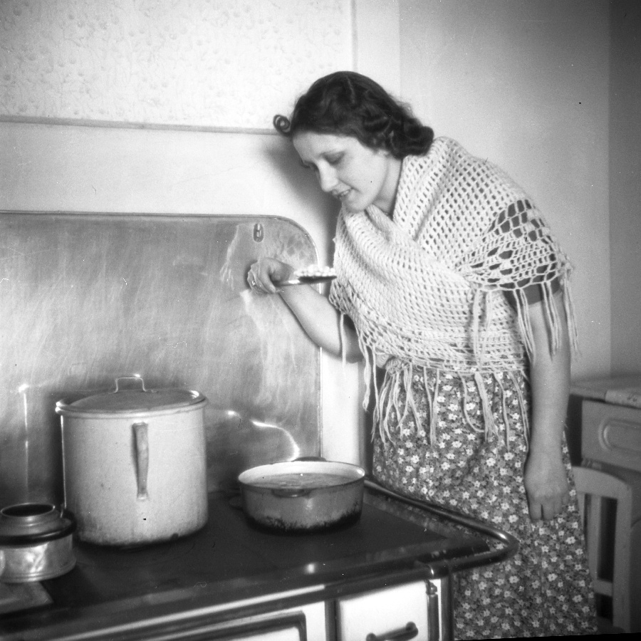 Pethő Józsefné II.