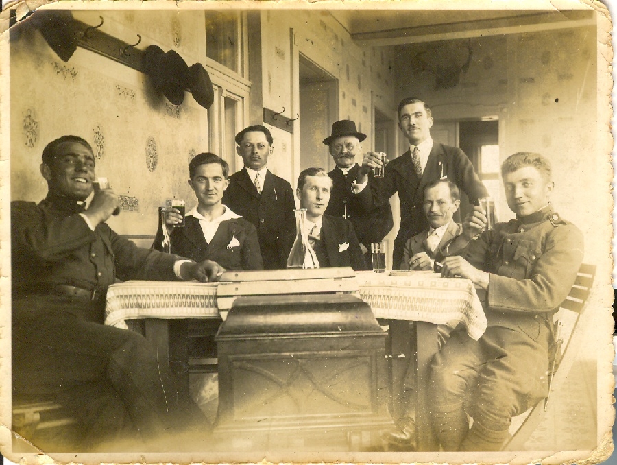 Mogony vendéglő verandája