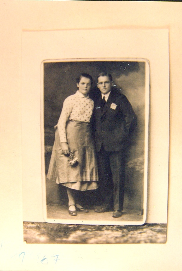 Mészáros János és Hubina Juliska eljegyzéskor