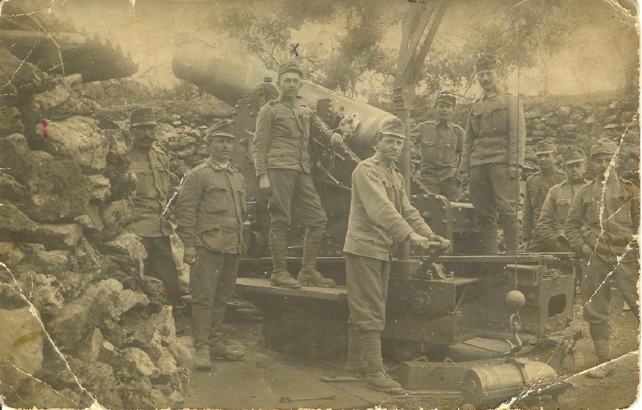 Id. Holovics István