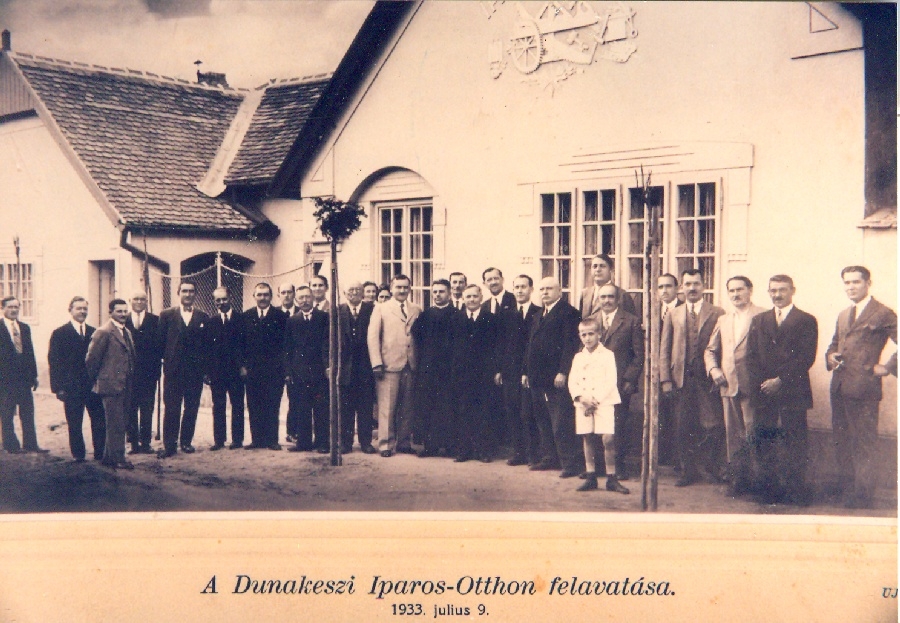 Dunakeszi Iparosotthon felavatása