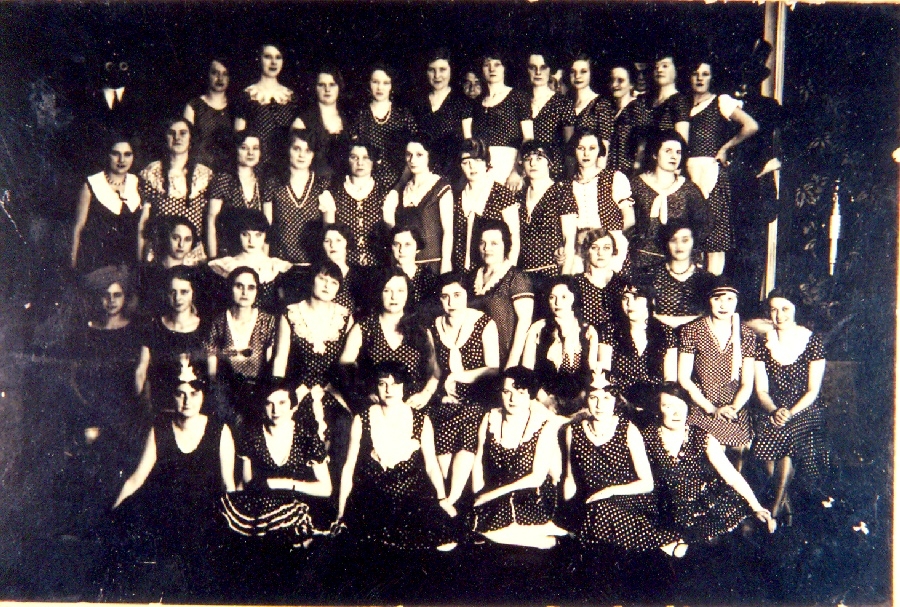 Pöttyös bál a Kultúrházban