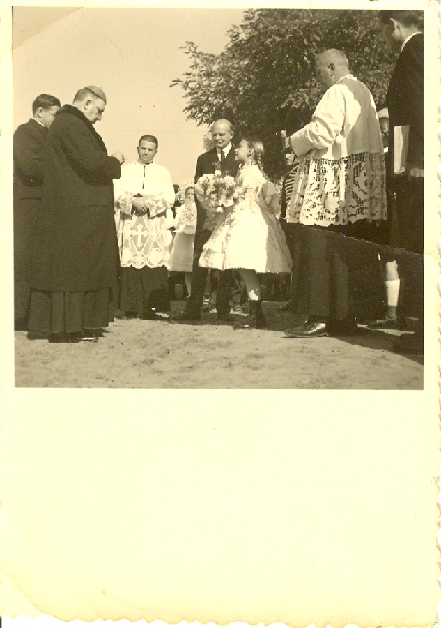 A kibővített Szent Mihály templom szentelése