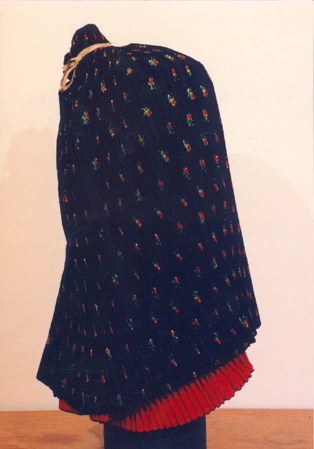 Bimbós ráncos szoknya