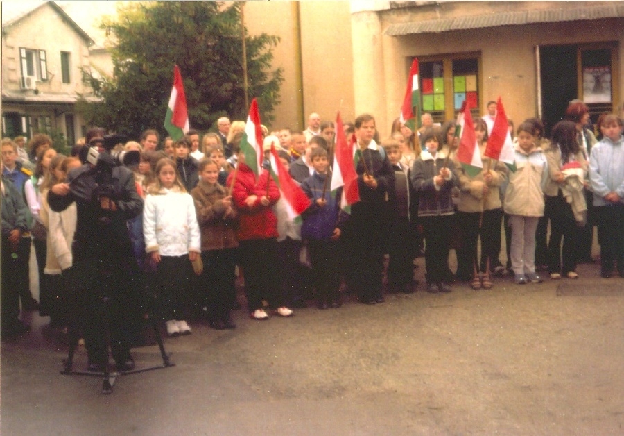 Gérecz Attila emléktábla elhelyezése