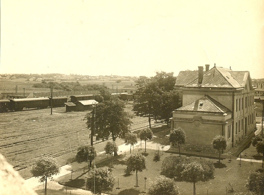 Titkársági épület