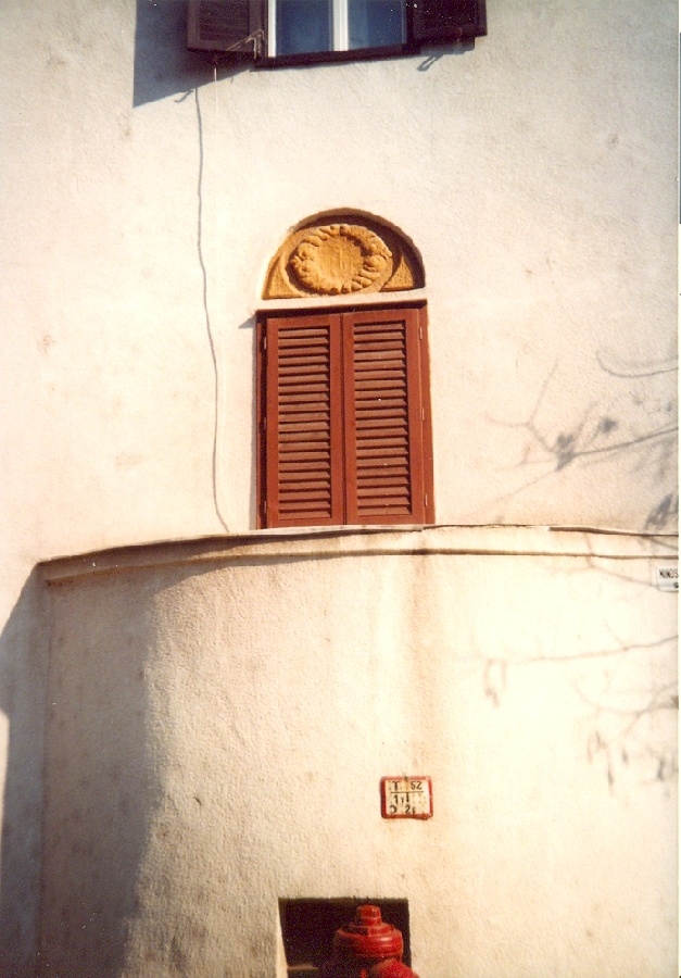 MÁV lakótelep házainak díszítőelemei