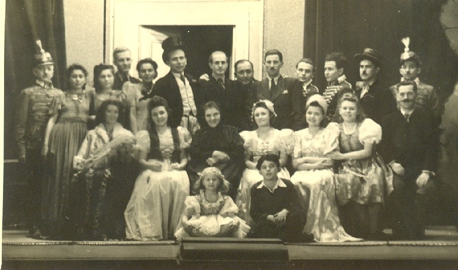 Magyarság színjátszói