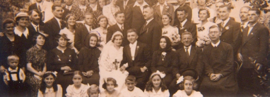 Polgári családban esküvő