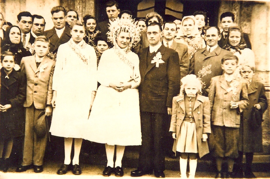 Templomi esküvő után