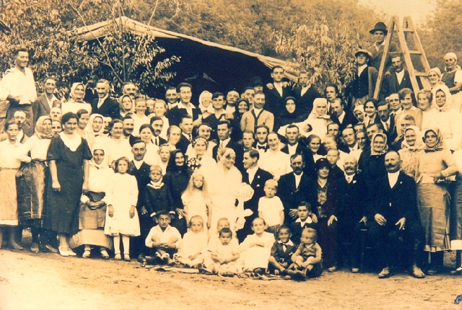 Lakodalmas násznép