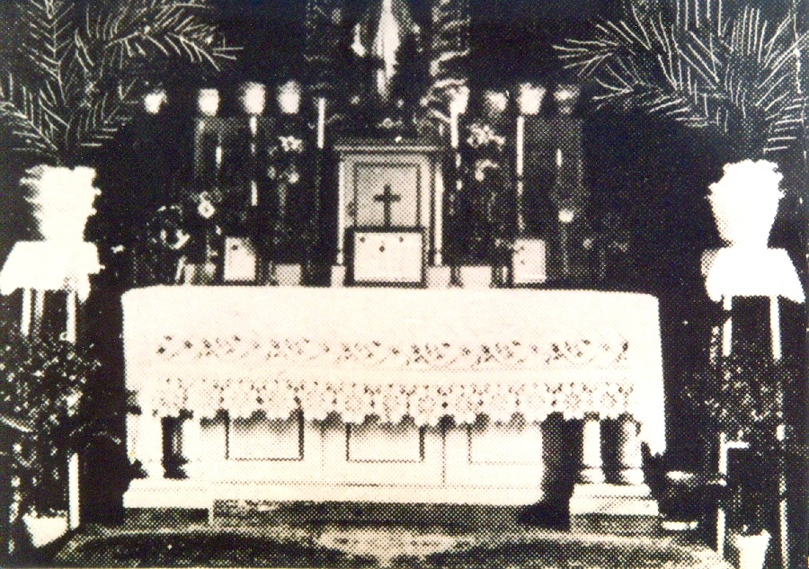 Épületbelső – oltár