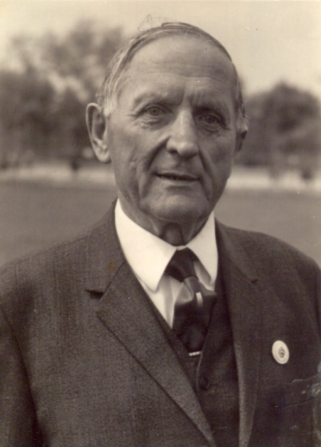 Dr. Osvay (Zsoldos) László orvos