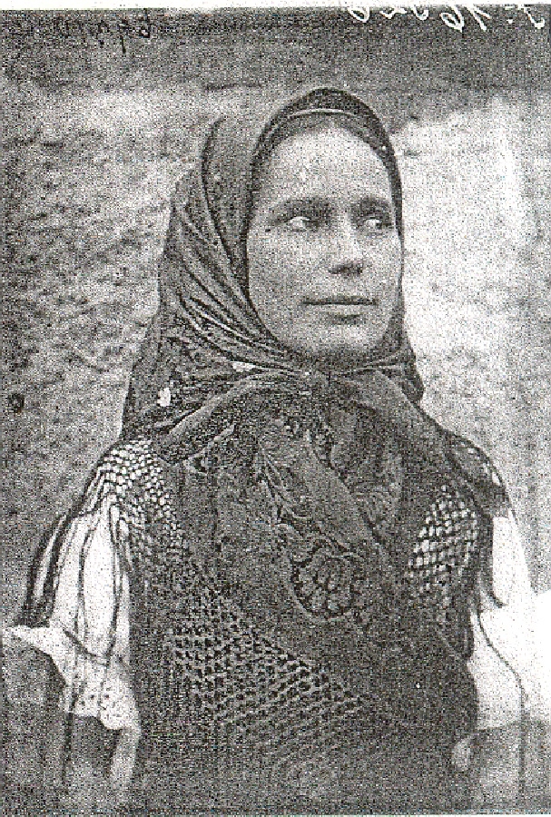 Dunakeszi női fejkendő viselet