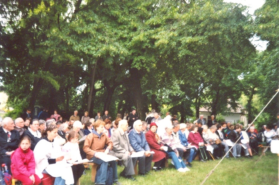 Szentmise az Árpádkori templomromnál