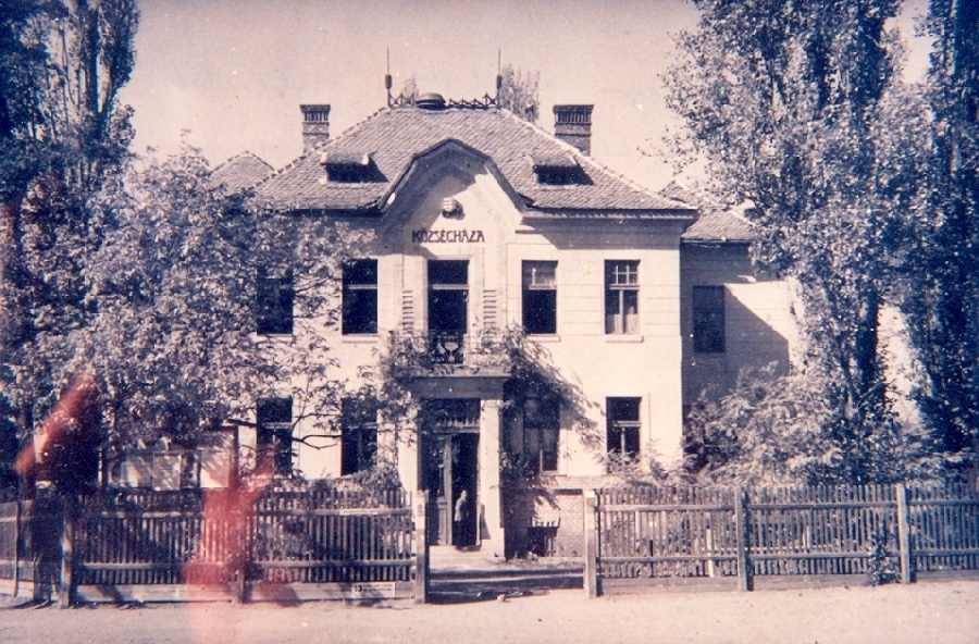 Alagi volt községháza