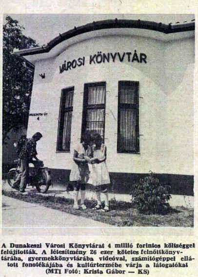 [A Dunakeszi Városi Könyvtárat…]